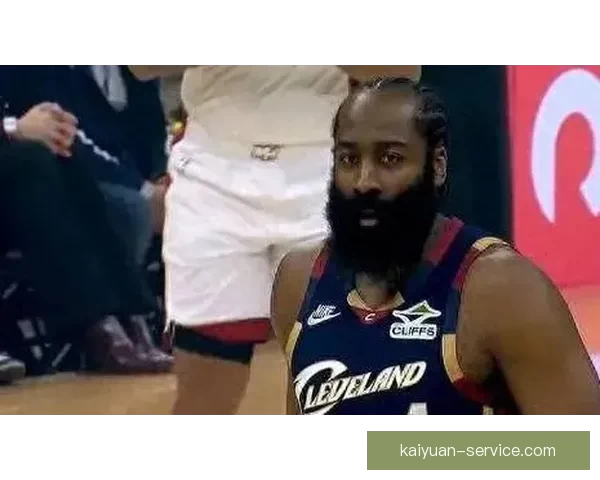 阿伦复出展现强势双塔组合骑士攻防无解哈登17+14全力助攻